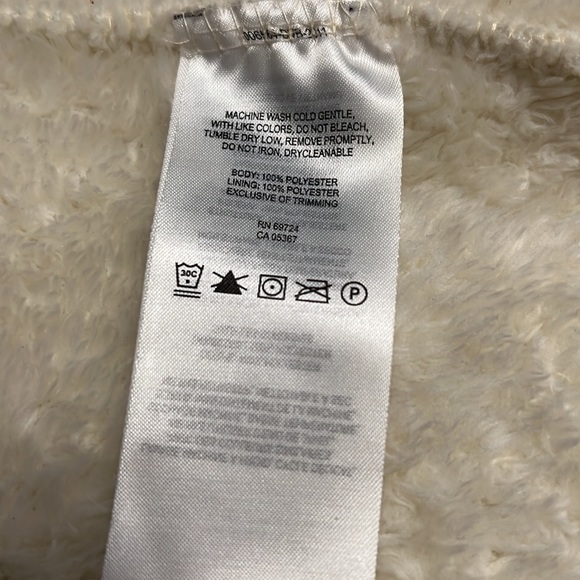 Columbia Textured Cream Fleece - Picture 6 of 6